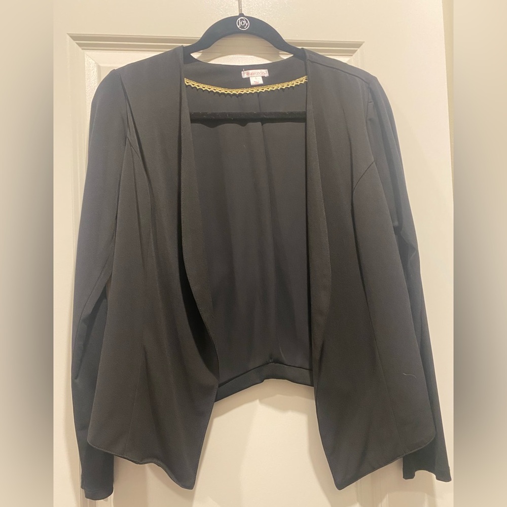 LIKE NEW Exhilaration Small Black Cardigan